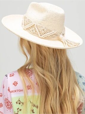 Brixton Matteo Macrame Accent Straw Hat never worn Wide-Brim in Natural Cream